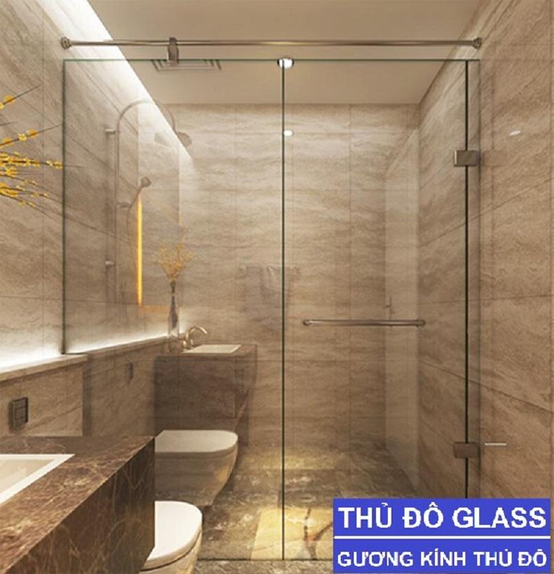 Phòng tắm kính 180 độ rộng rãi, hiện đại và tinh tế